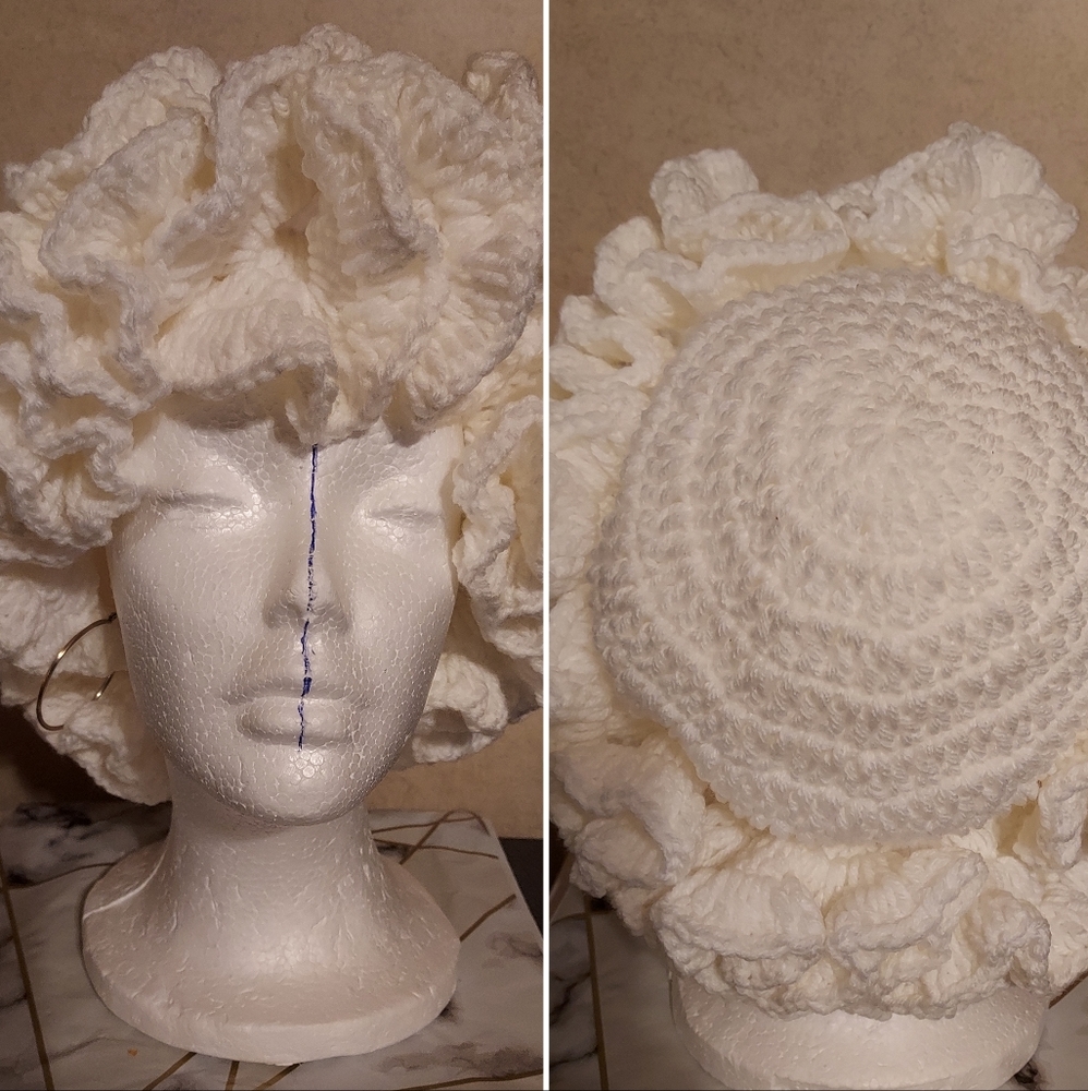 #L❤️VE:HANDMADE.  Crochet Ruffle HAT - Picture 4 of 8